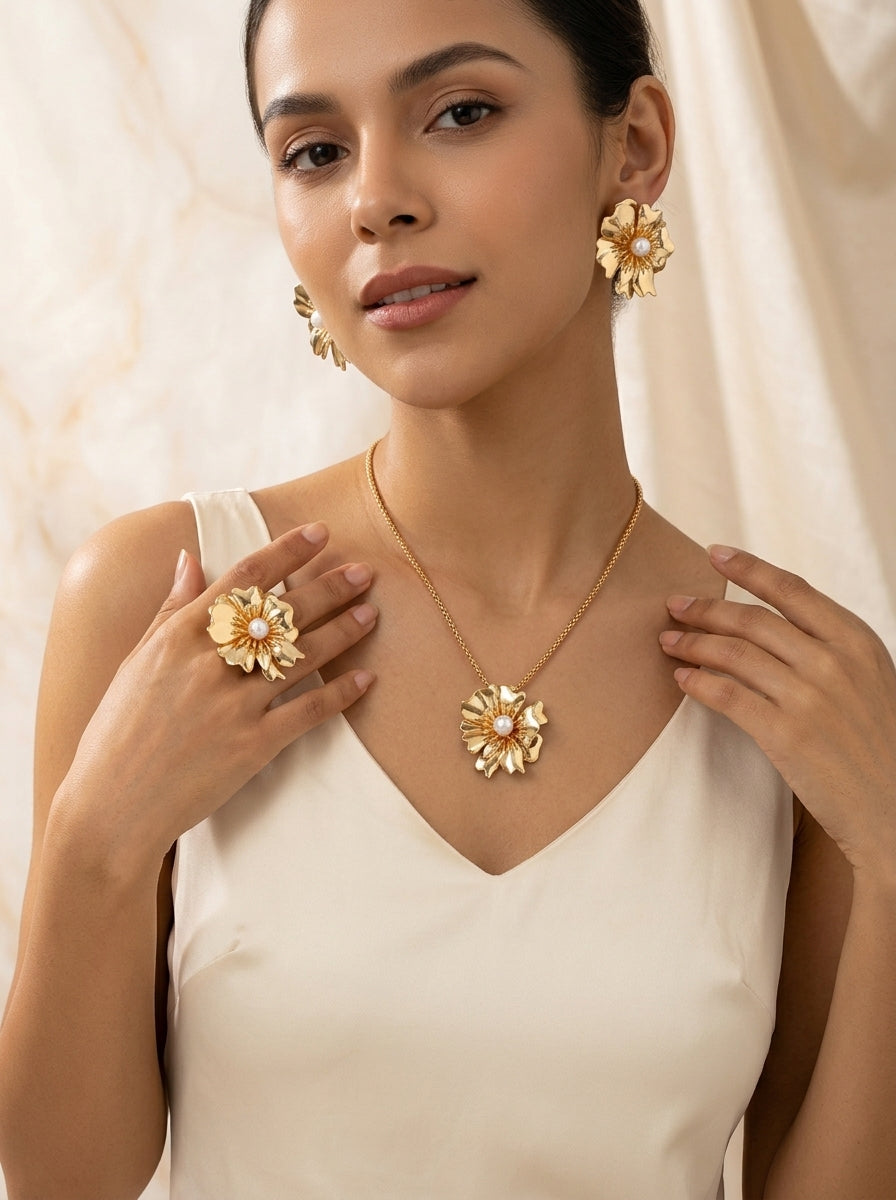Blooming Beauty Complete Set | Earrings, Ring & Pendant | Gold Plated
